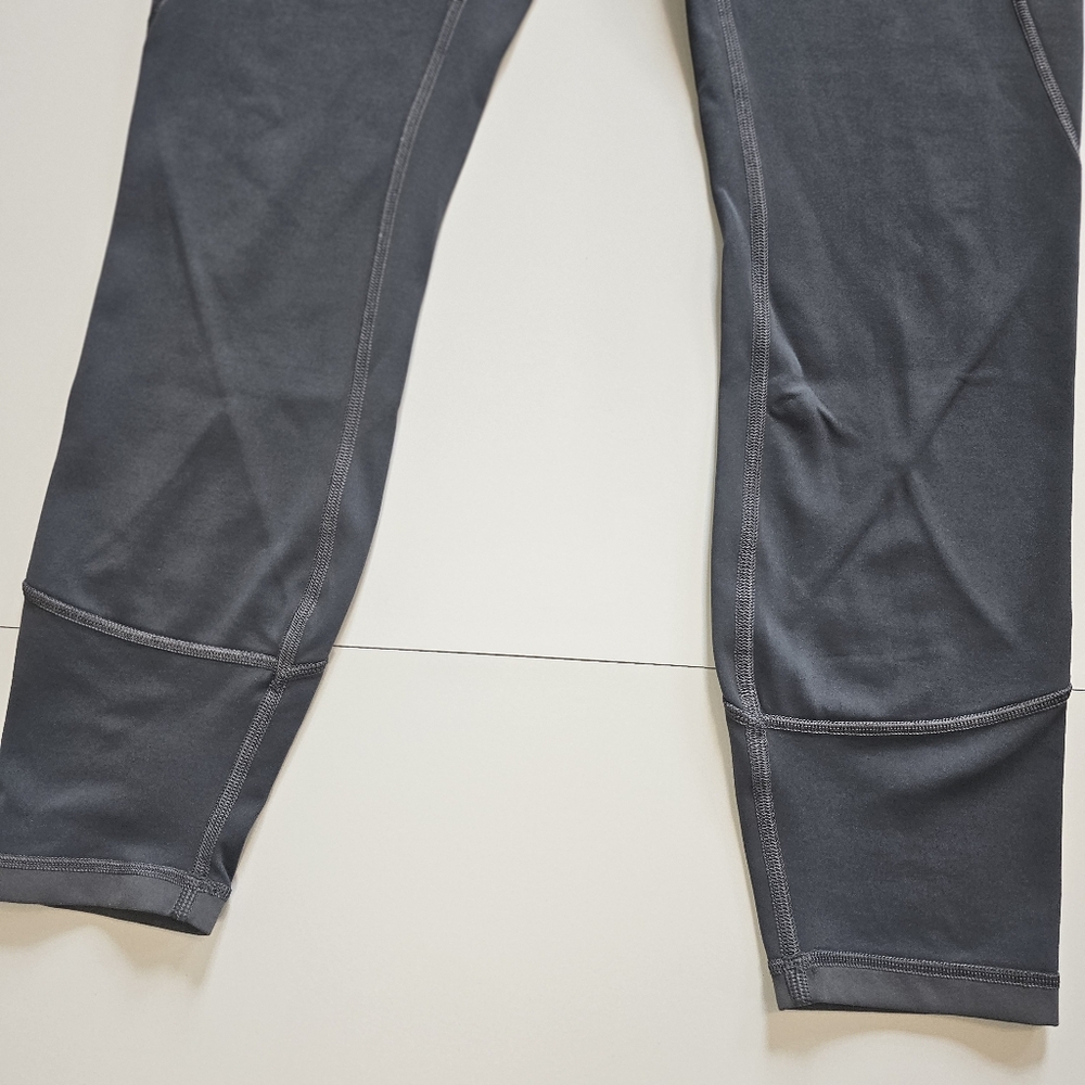 Lululemon In Movement Crop Everlux Leggings Color Dark Shadow Size 6 - Picture 5 of 10